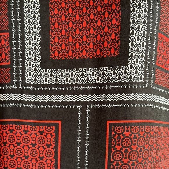 Express Women's Lace Color Block Print Shirt Dress Size Medium Black Red - Picture 5 of 13